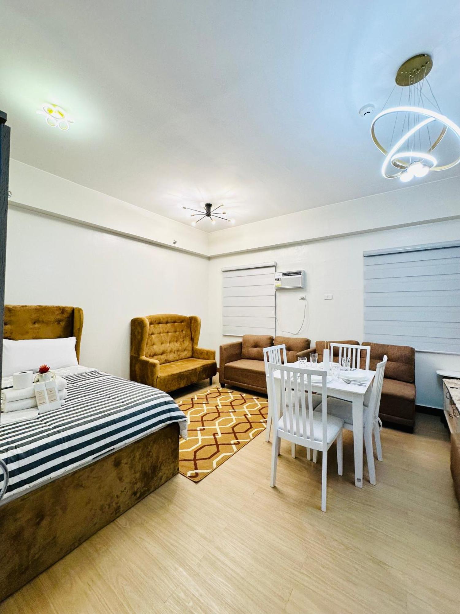 Starlight Suites Trece Martires Ngoại thất bức ảnh