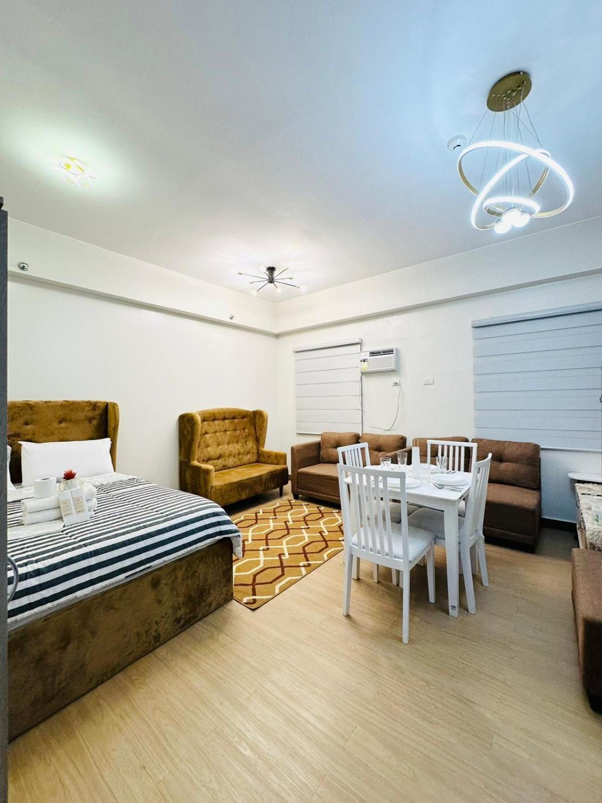 Starlight Suites Trece Martires Ngoại thất bức ảnh